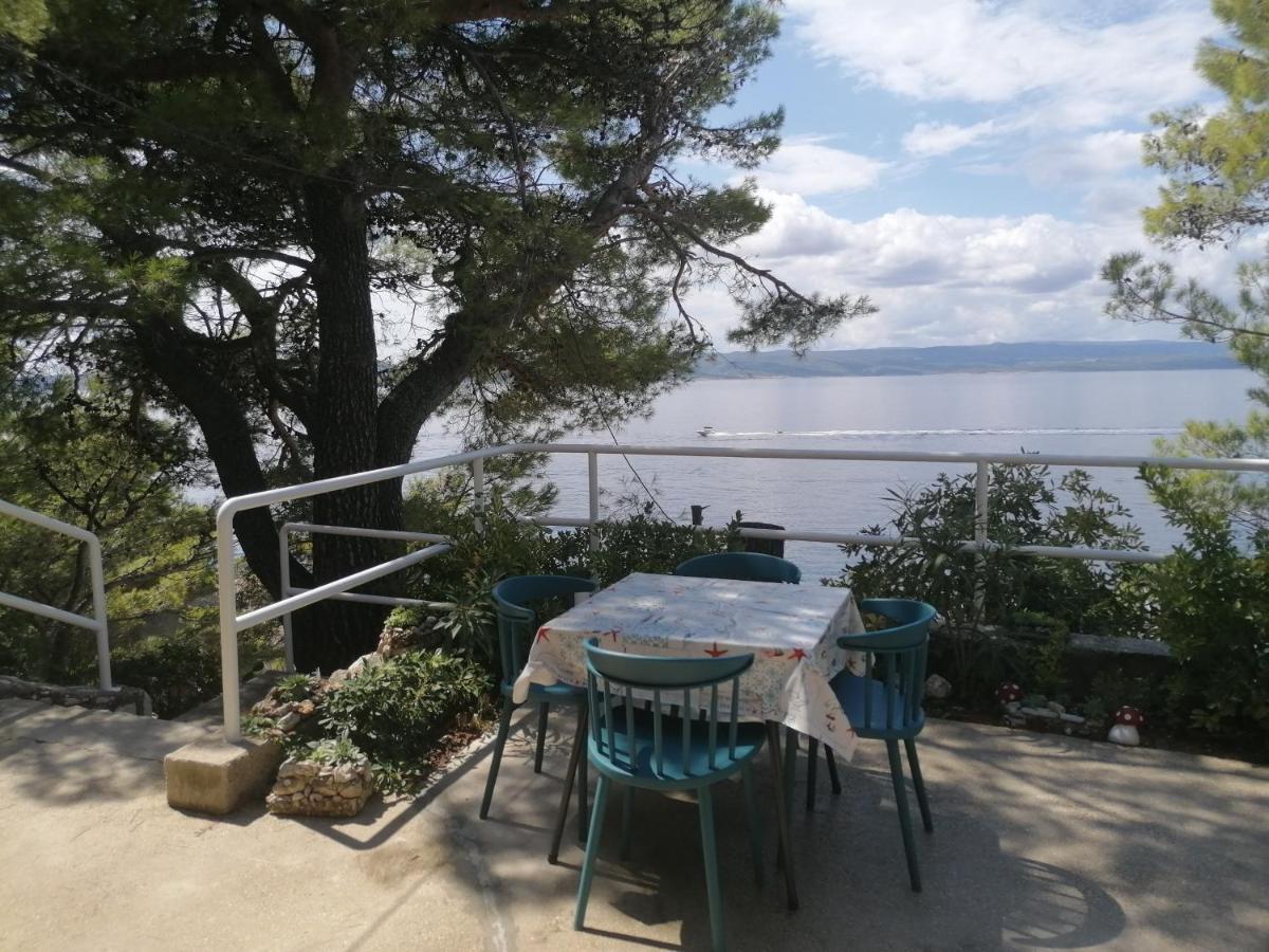 Apartmani Mares - 20 M From The Beach เบรลา ภายนอก รูปภาพ