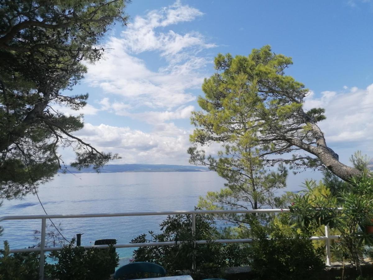 Apartmani Mares - 20 M From The Beach เบรลา ภายนอก รูปภาพ