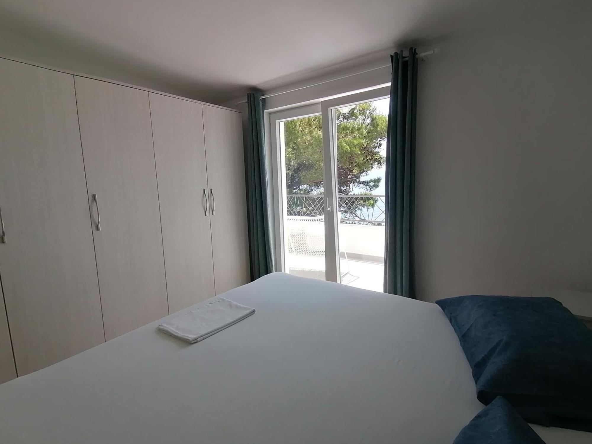 Apartmani Mares - 20 M From The Beach เบรลา ภายนอก รูปภาพ