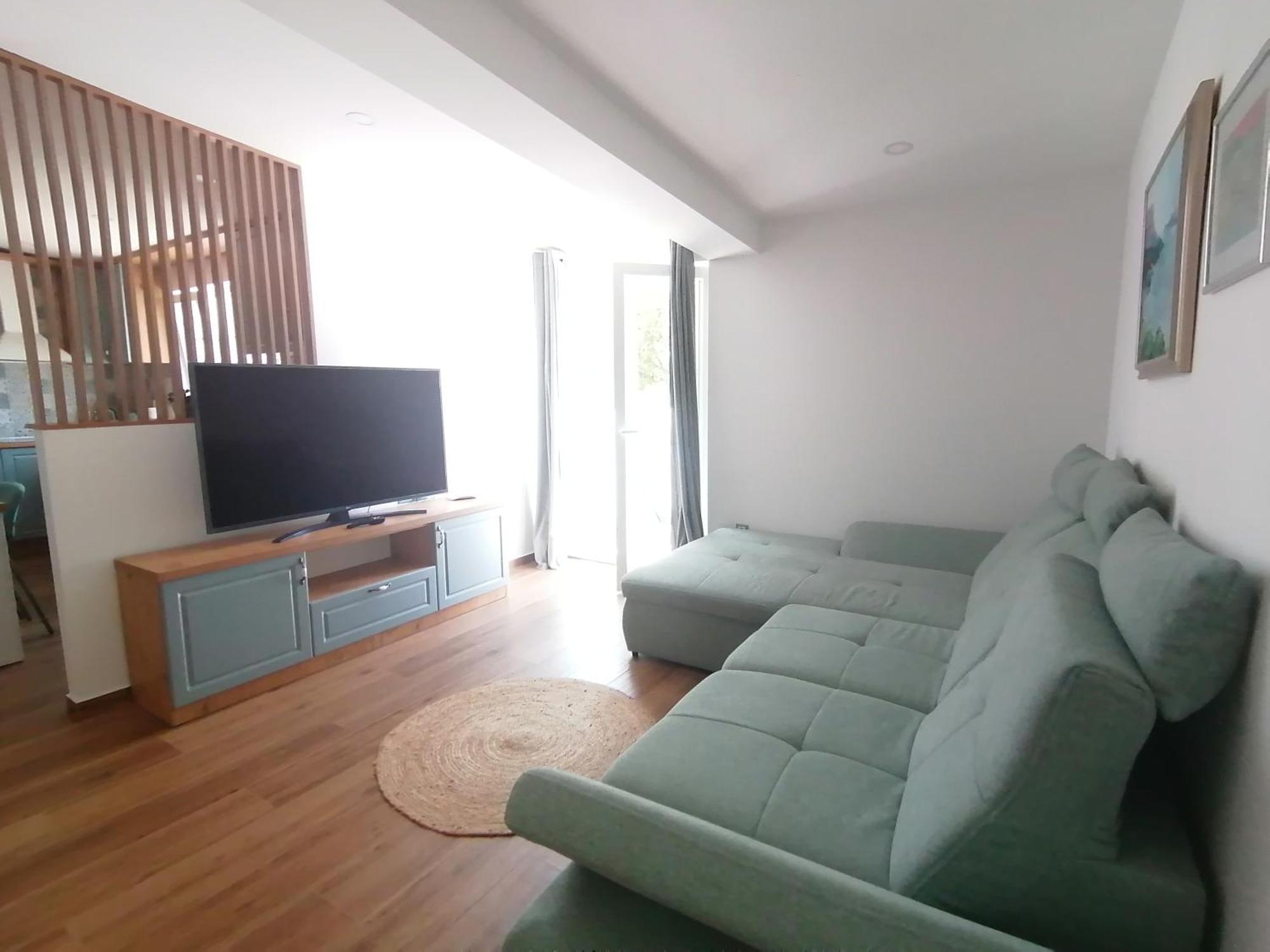 Apartmani Mares - 20 M From The Beach เบรลา ภายนอก รูปภาพ