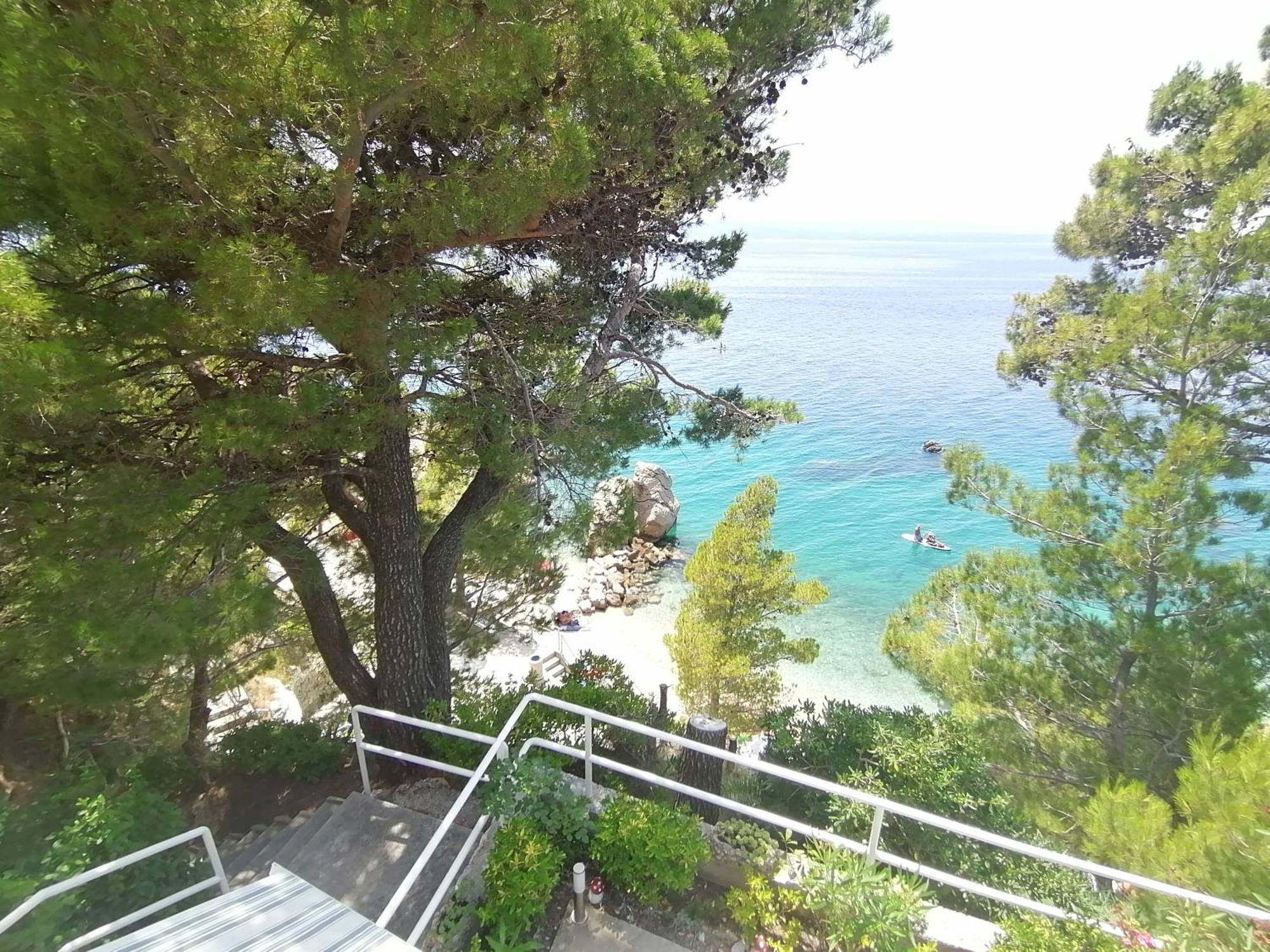 Apartmani Mares - 20 M From The Beach เบรลา ภายนอก รูปภาพ