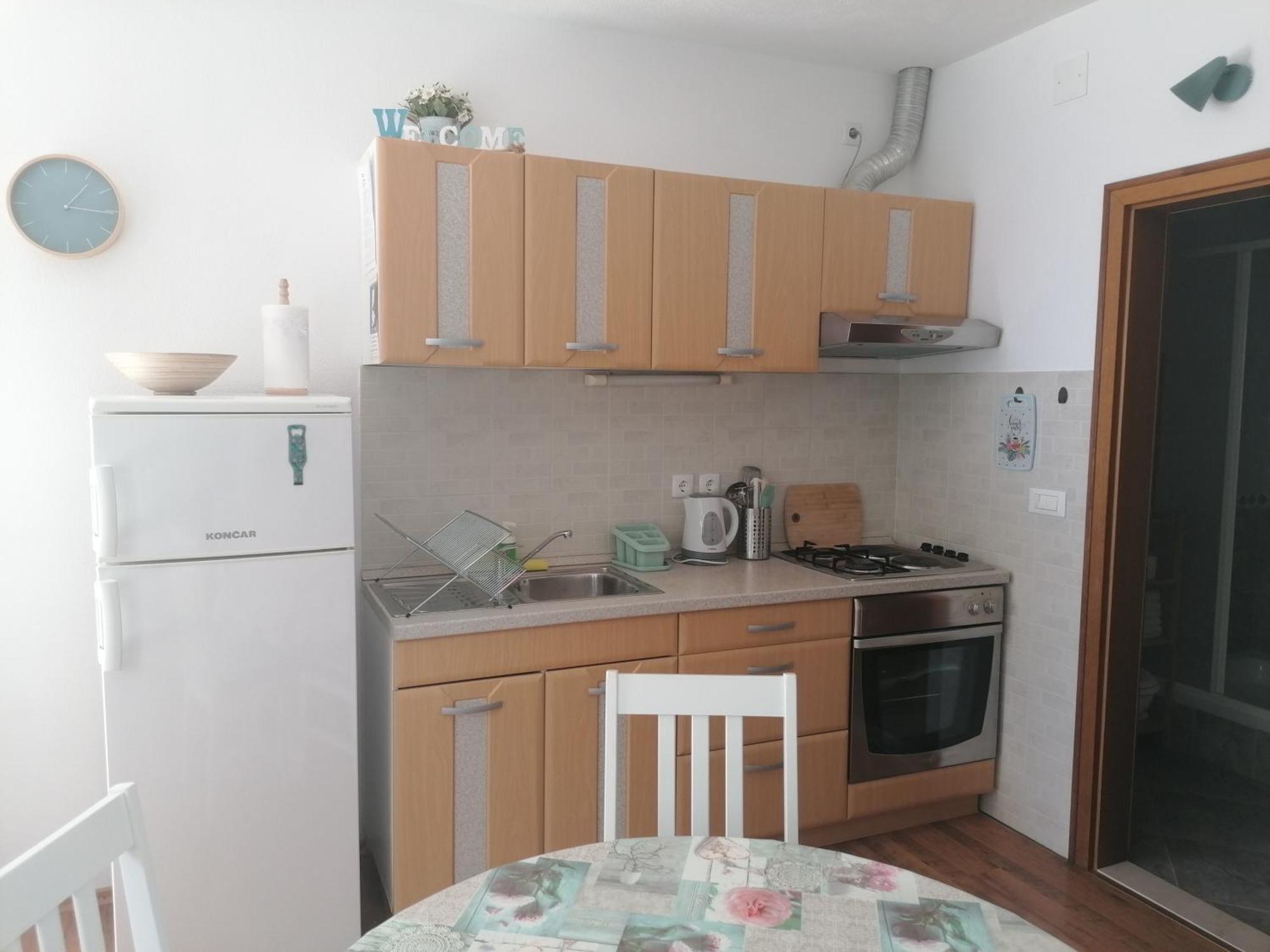 Apartmani Mares - 20 M From The Beach เบรลา ห้อง รูปภาพ